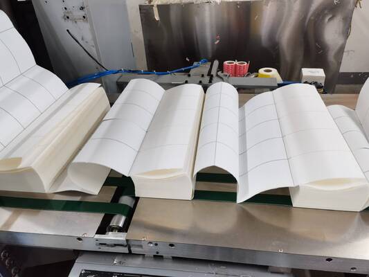 접착제 열 바코드 스티커 팬폴드 접착제 라벨 스티커 사용자 정의 크기 100mm*150mm